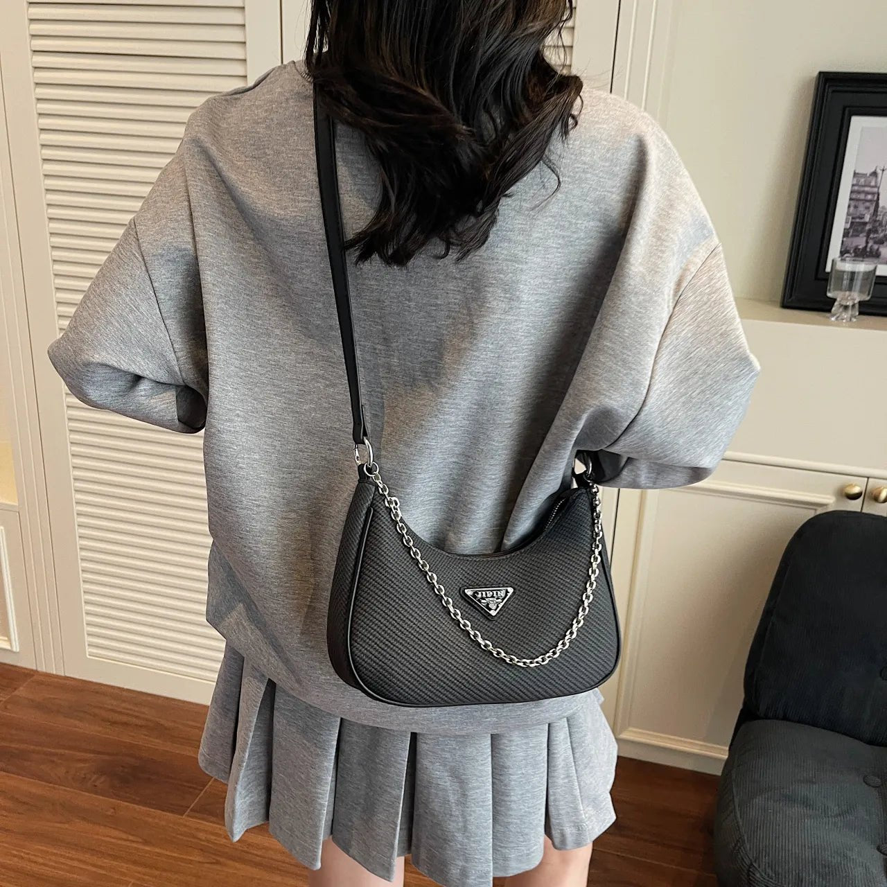 Chain Detail Shoulder BagBag