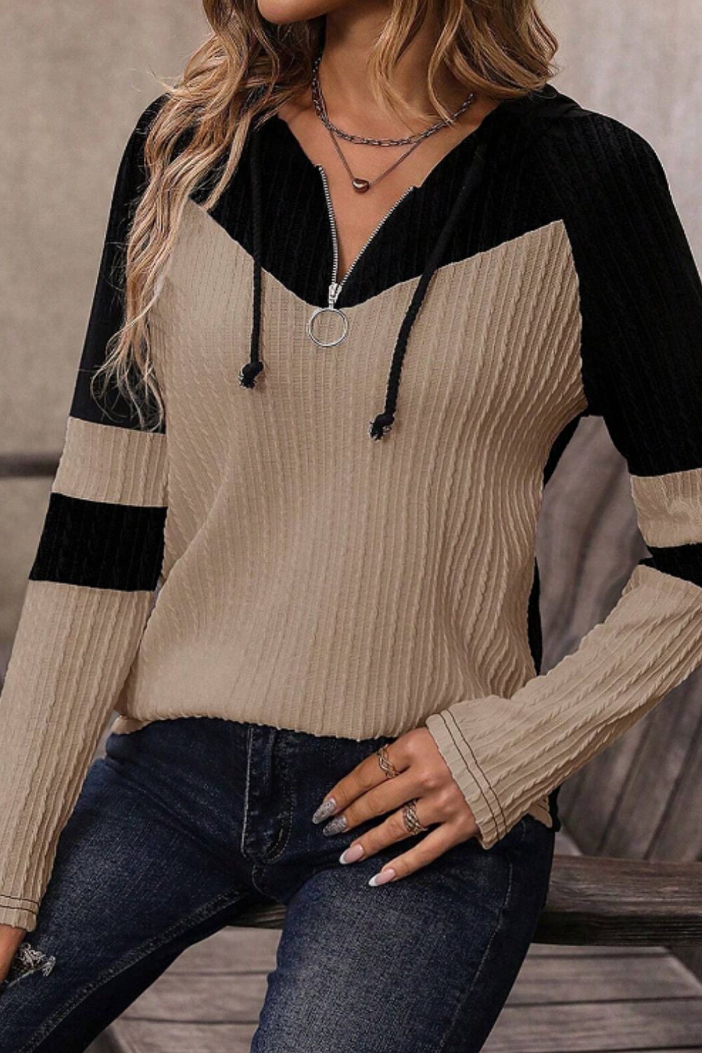 Drawstring Quarter Zip Contrast Long Sleeve Hoodie - Classique Collection