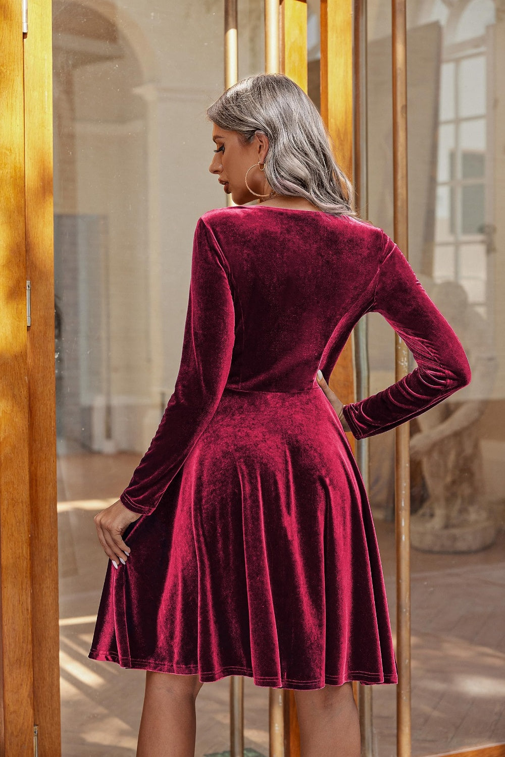 Round Neck Long Sleeve Knee Length Dress - Classique Collection
