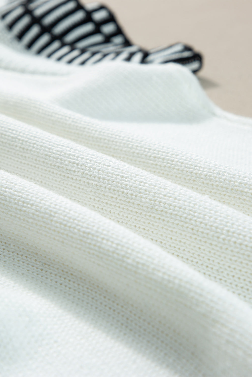 Round Neck Short Sleeve Knit Top - Classique Collection
