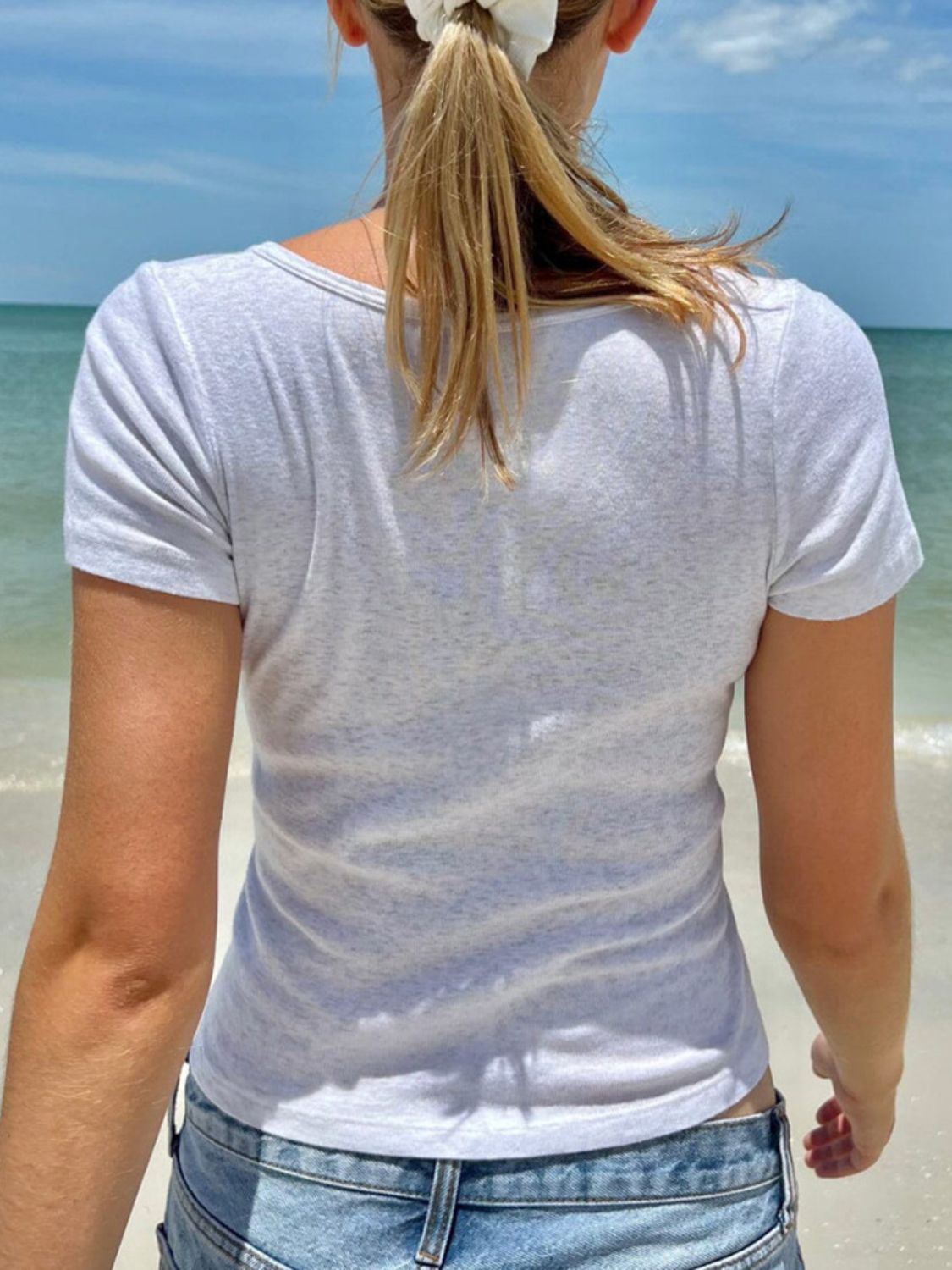 Devine Button Detail Short Sleeve T-Shirt - Classique Collection