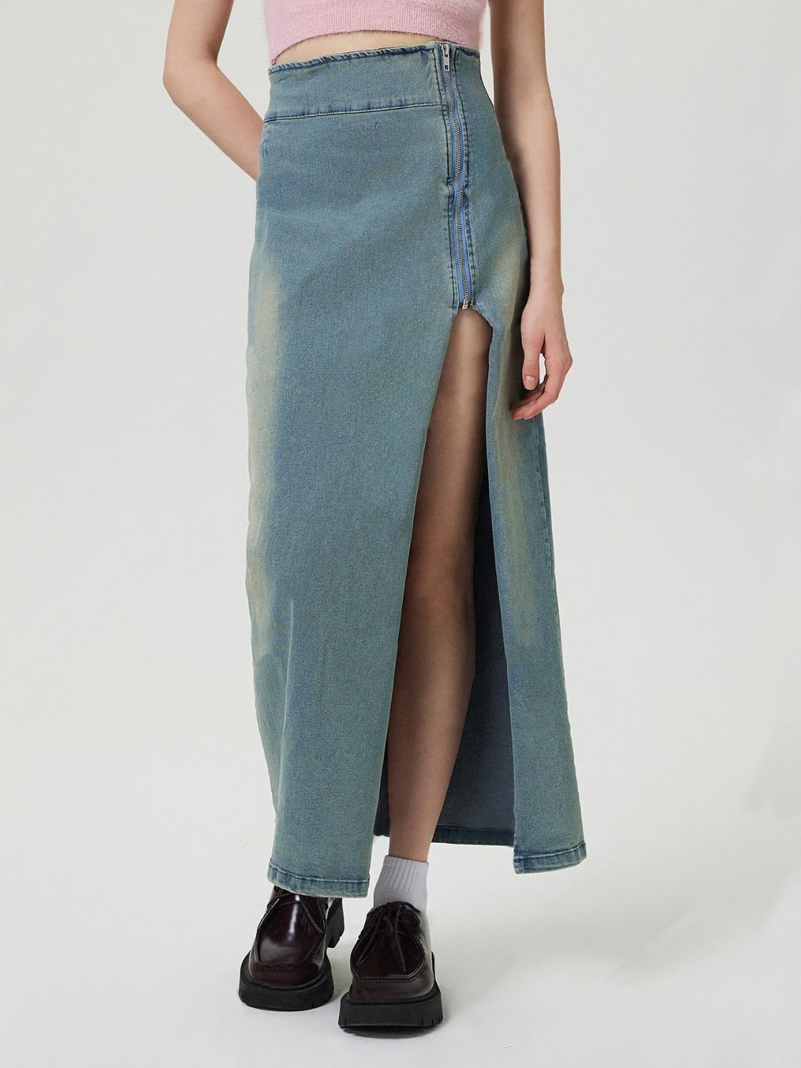 Slit Denim Skirt with Zip - Classique Collection