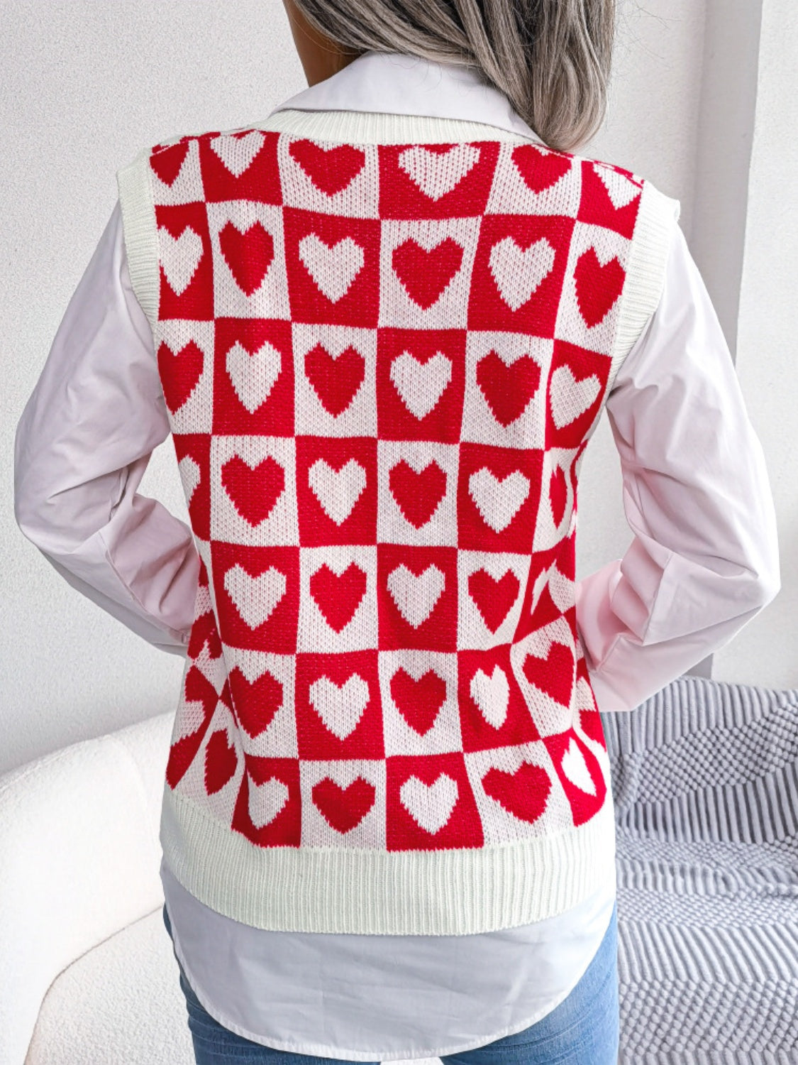 Heart V-Neck Sweater Vest - ClassiQ