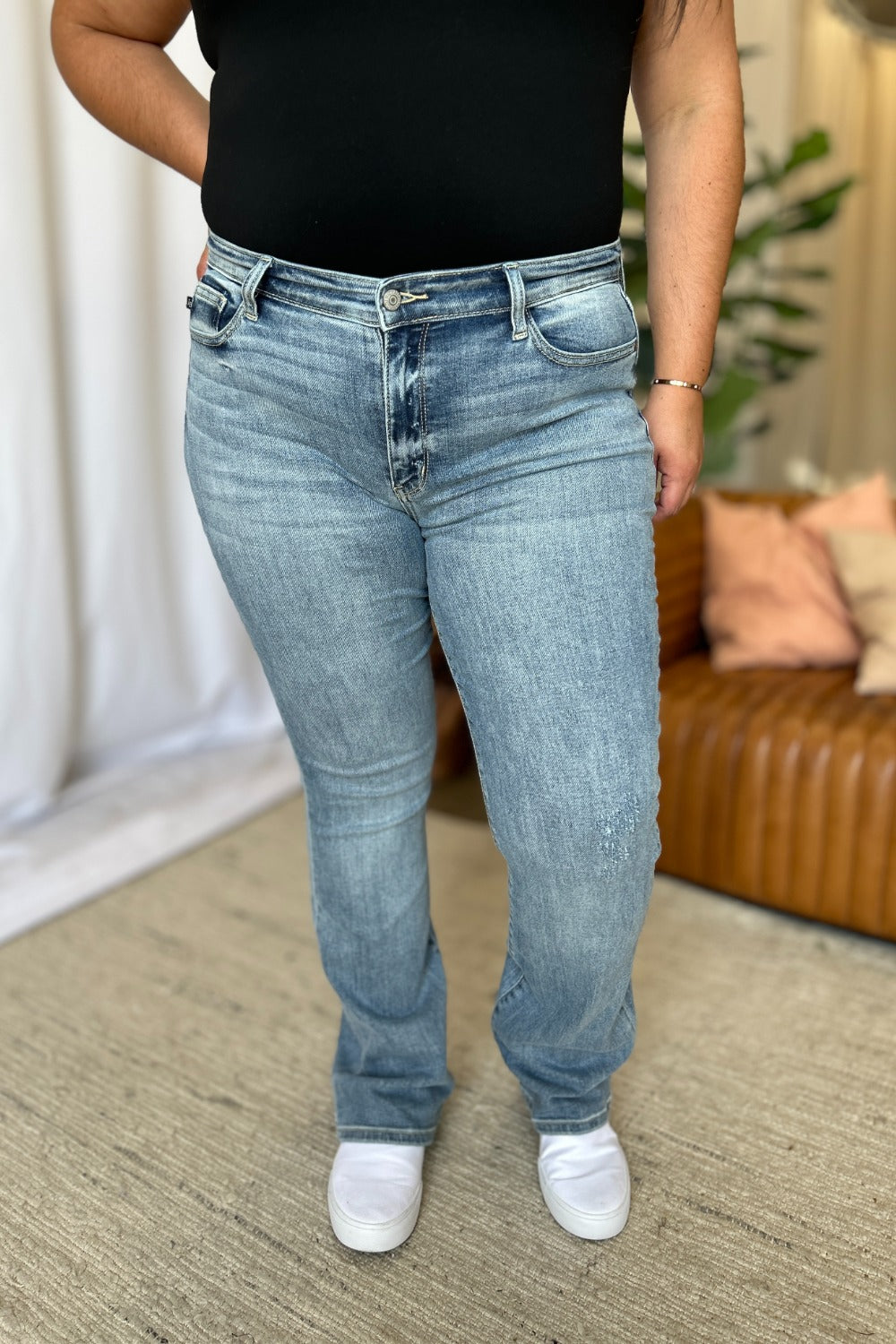 Judy Blue Full Size Medium Rise Bootcut Jeans - Classique Collection