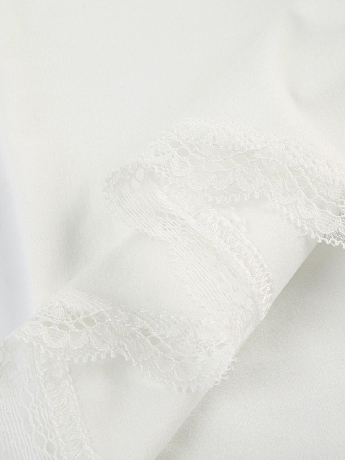 Lace Detail Sweetheart Neck Short Sleeve T-Shirt - Classique Collection