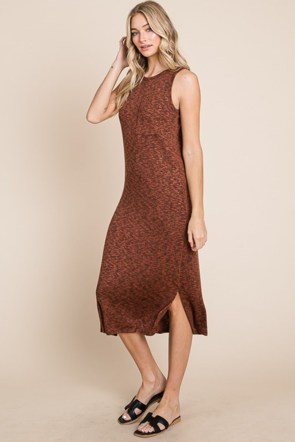 BOMBOM Slit Round Neck Sleeveless Midi Dress - Classique Collection