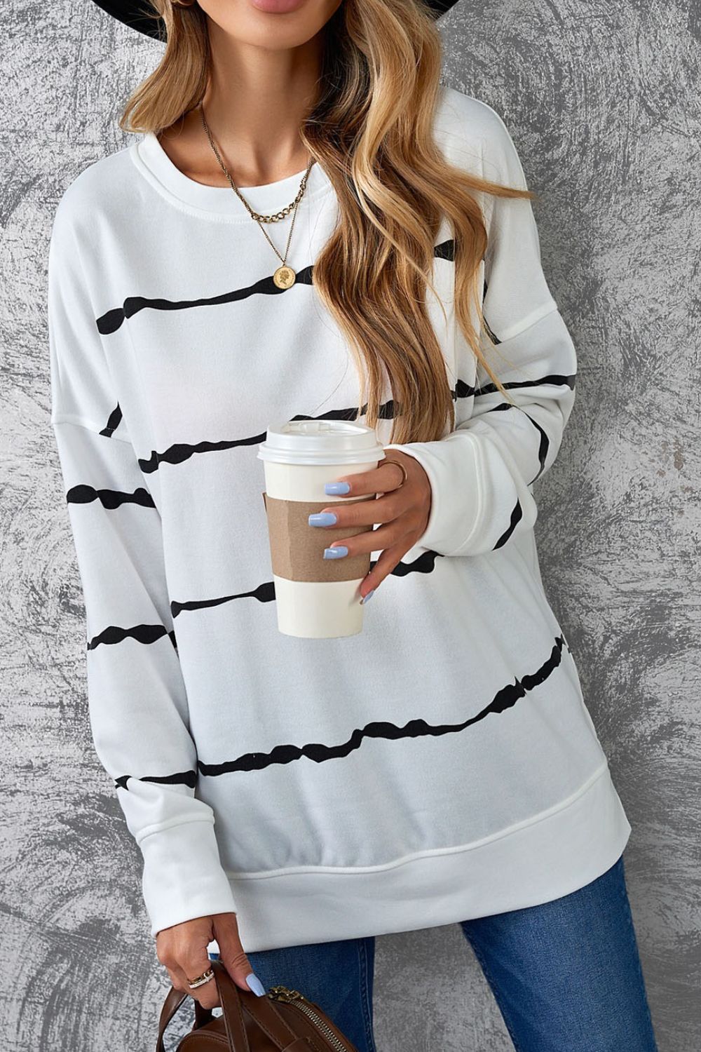 Slit Contrast Striped Round Neck Long Sleeve T-Shirt - Classique Collection