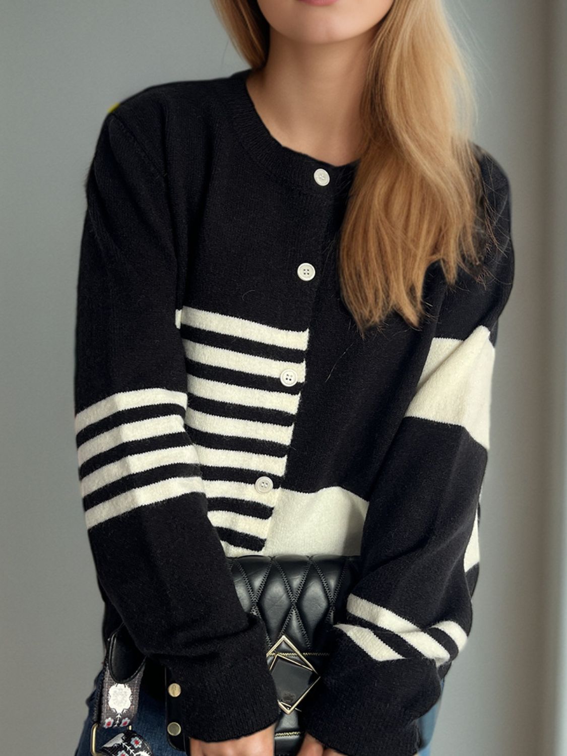 Striped Color Block Round Neck Cardigan - Classique Collection