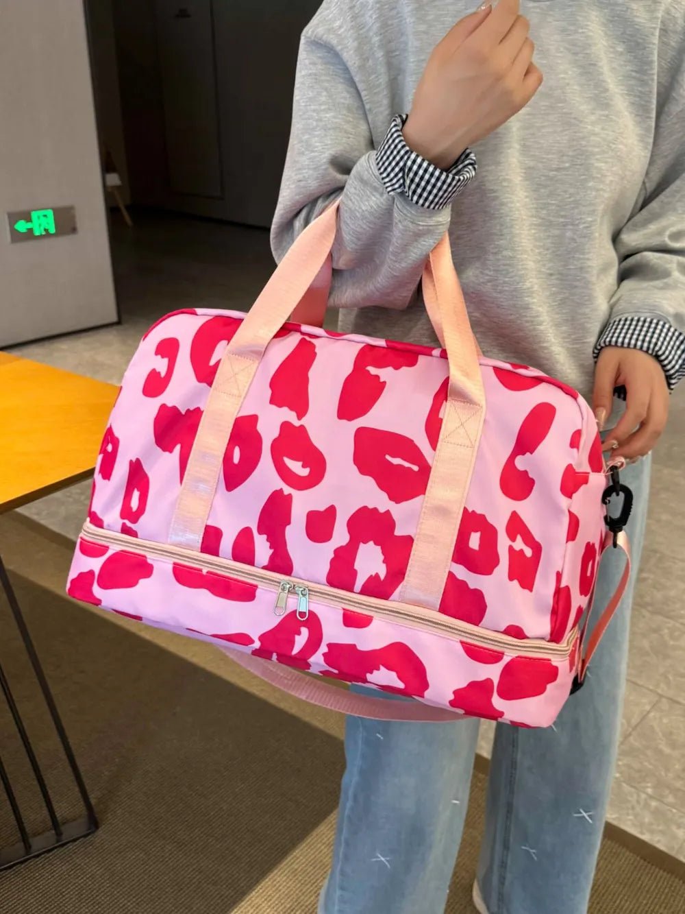 Oxford Cloth Leopard Travel BagBag