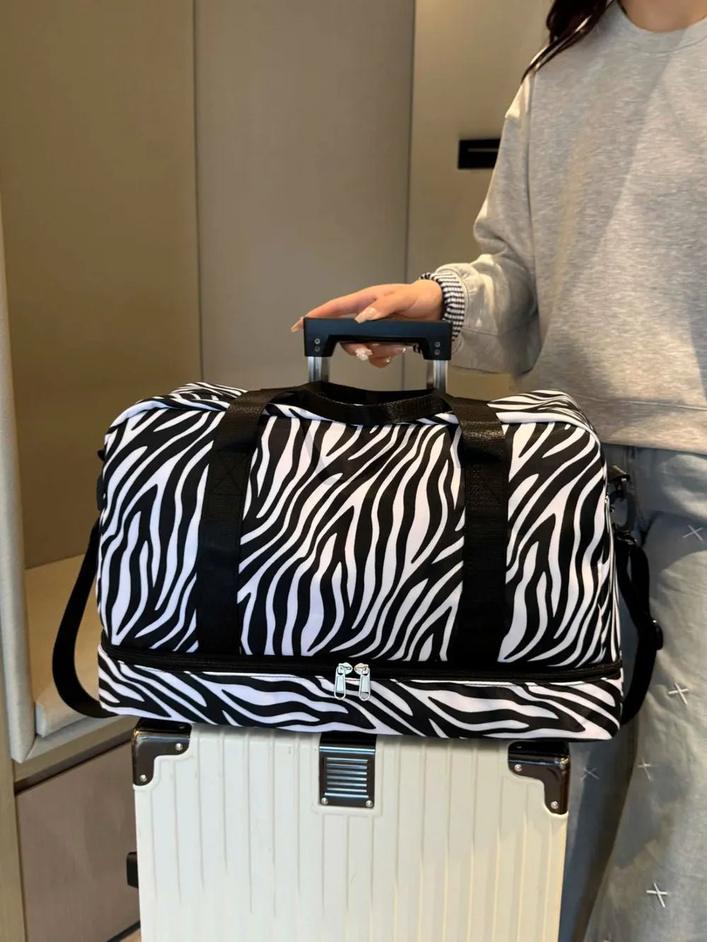 Oxford Cloth Leopard Travel BagBag