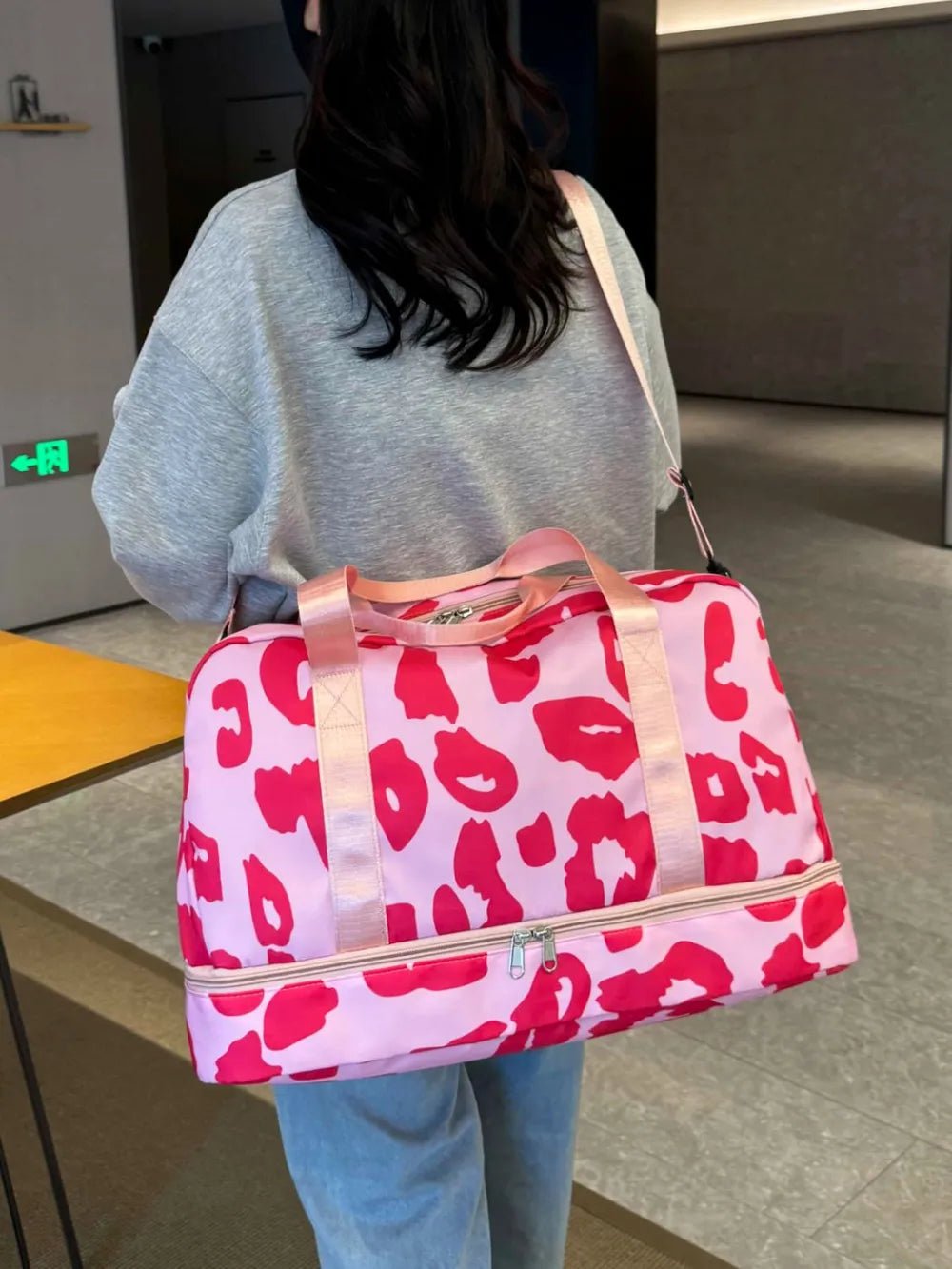 Oxford Cloth Leopard Travel BagBag