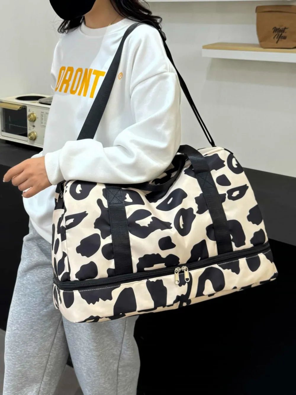 Oxford Cloth Leopard Travel BagBag
