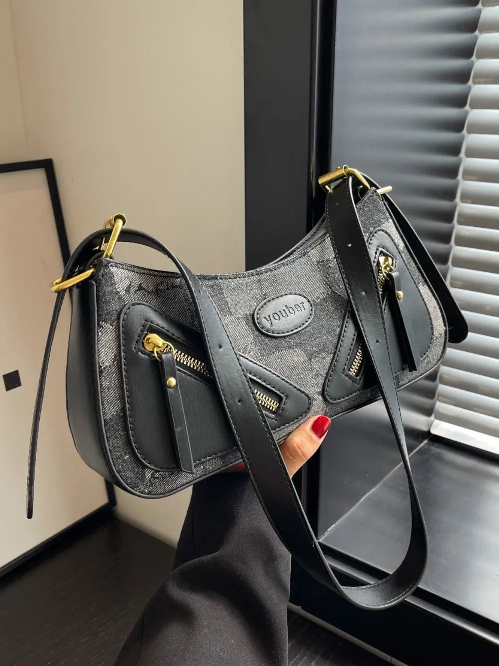 Plaid Adjustable Strap Shoulder BagBag