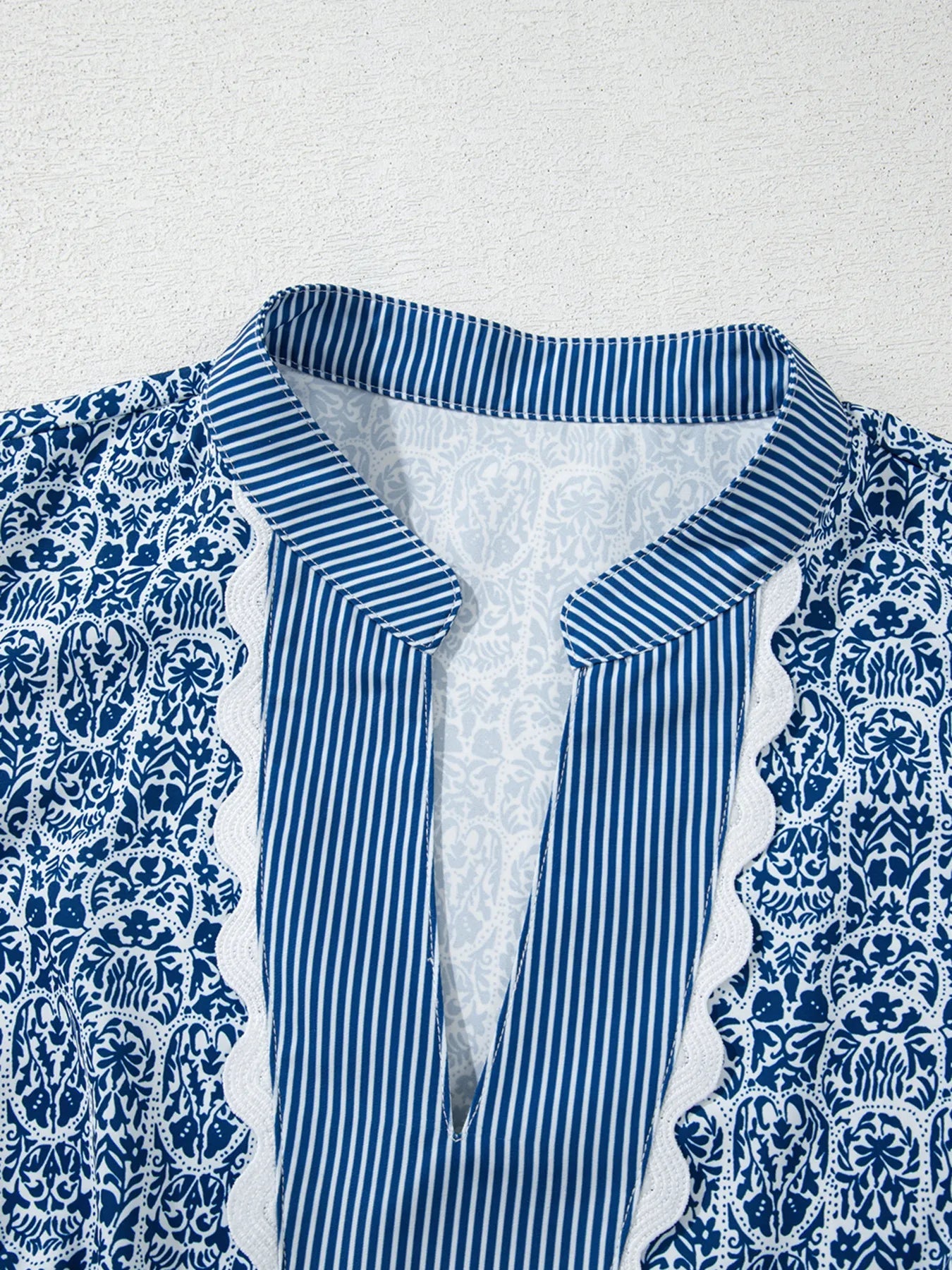 Printed Contrast Ric - Rac Puff Sleeve Top