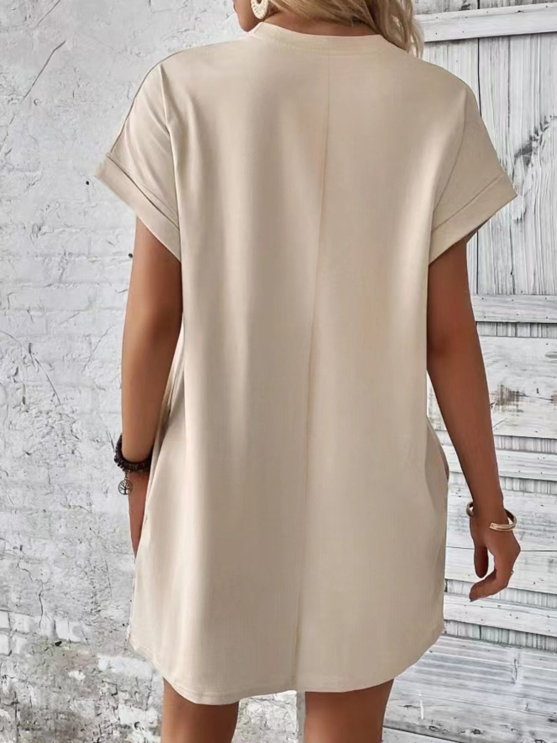 Pocketed Round Neck Short Sleeve Dress - Classique Collection