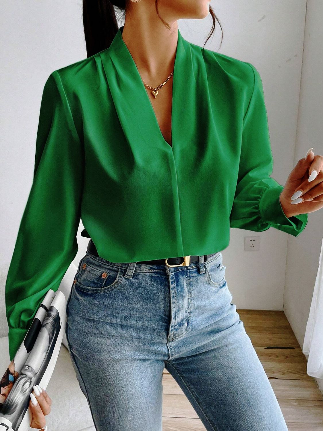 V Neck Long Sleeve Top - Classique Collection
