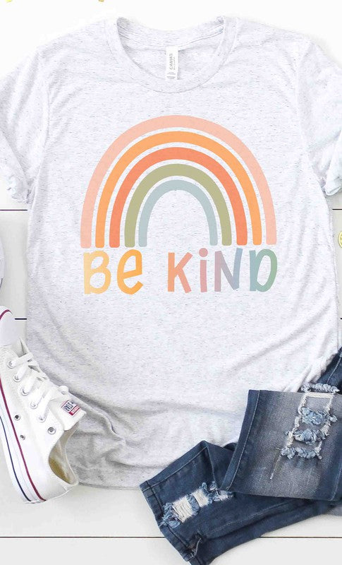 Rainbow Be Kind graphic tee PLUS - Classique Collection