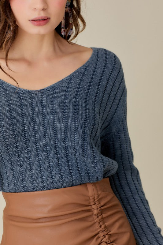 V-Neck Washed Crop Sweater - Classique Collection