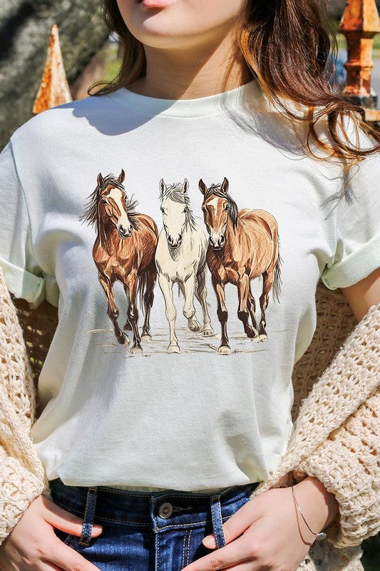 Three Horses Western Graphic Plus Tee - ClassiQ