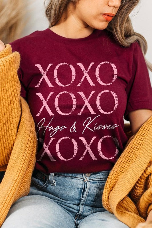 XOXO Graphic Plus Tee - Classique Collection
