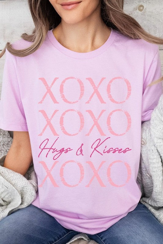 XOXO Graphic Plus Tee - Classique Collection