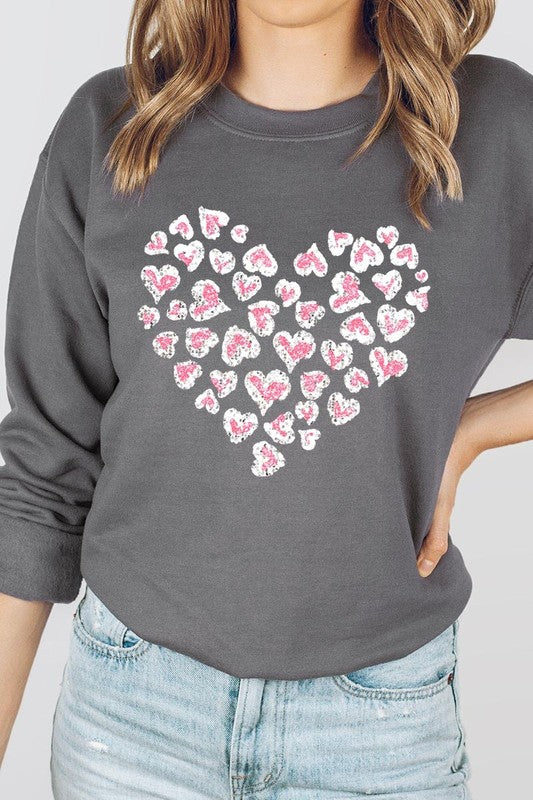 Faux Sequins Leopard Heart Graphic Plus Sweatshirt - Classique Collection