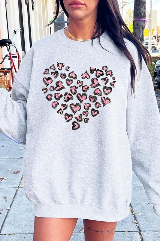 Faux Sequins Leopard Heart Graphic Plus Sweatshirt - Classique Collection