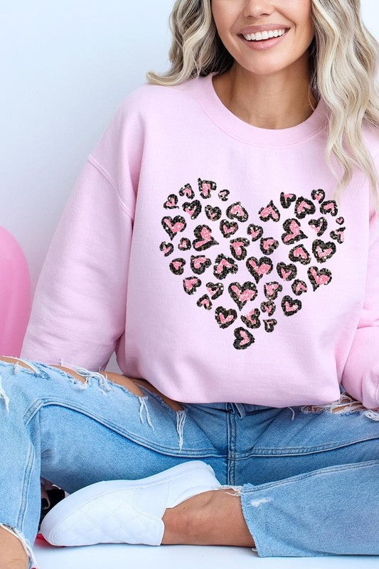Faux Sequins Leopard Heart Graphic Plus Sweatshirt - Classique Collection