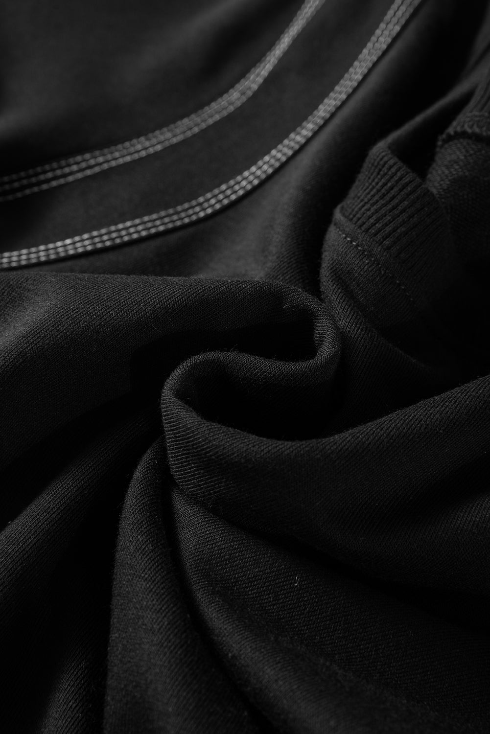 Contrast Stitches Detail Half Sleeve Blouse - ClassiQ