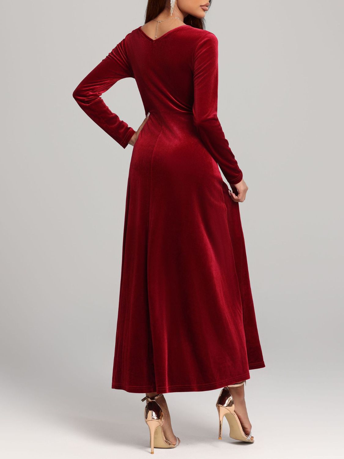 Square Neck Long Sleeve Velvet Dress - Classique Collection