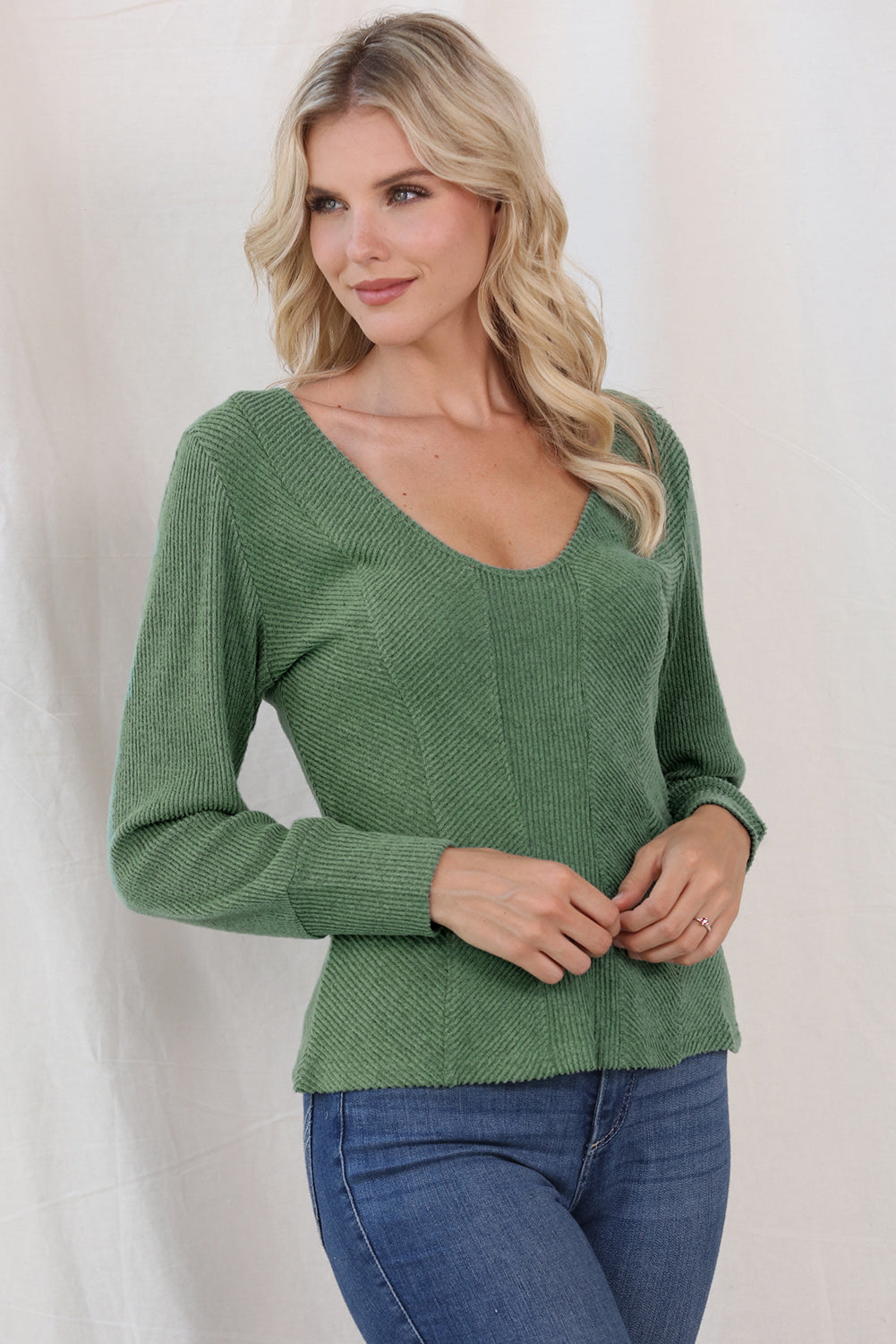Scoop Neck Long Sleeve Top - ClassiQ