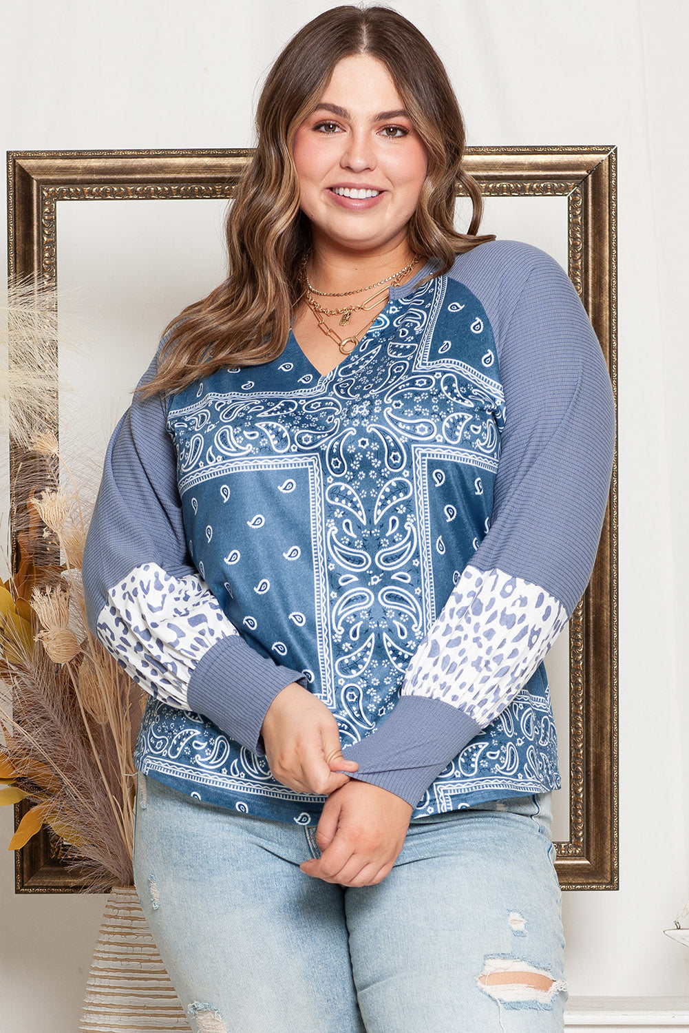 Plus Size V-Neck Printed Raglan Sleeve Blouse - Classique Collection