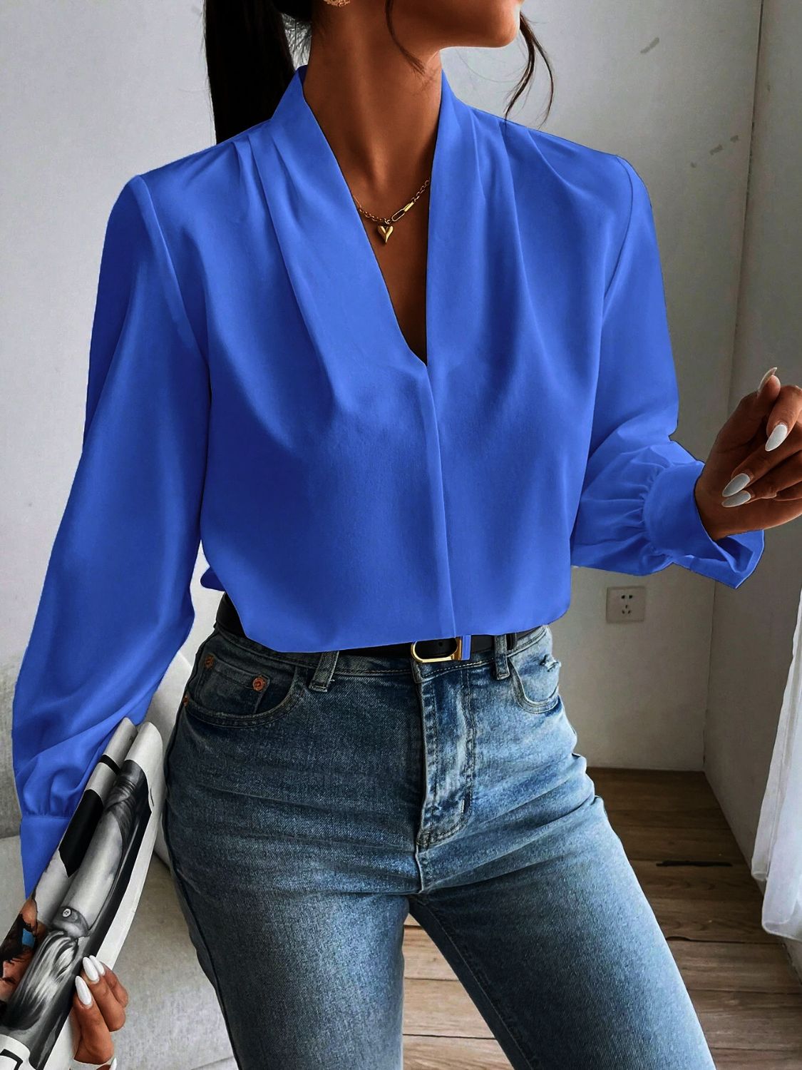 V Neck Long Sleeve Top - Classique Collection