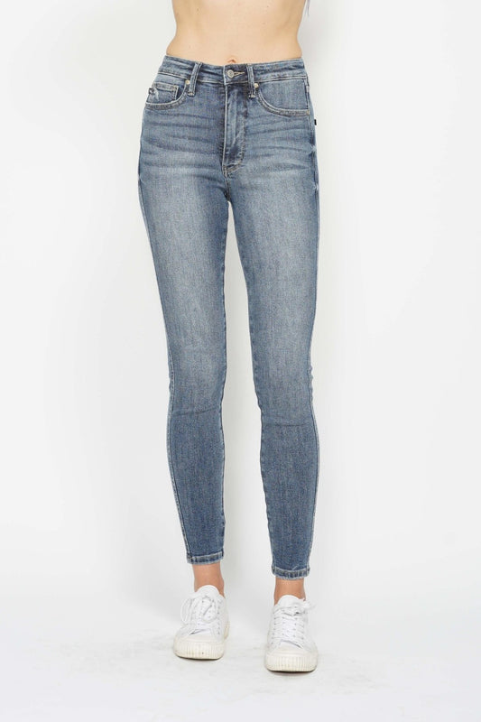 Judy Blue Full Size Tummy Control Contrast Wash Skinny Jeans - Classique Collection