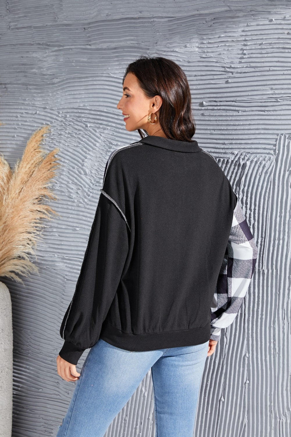 Plaid Exposed Seam Long Sleeve Blouse - Classique Collection