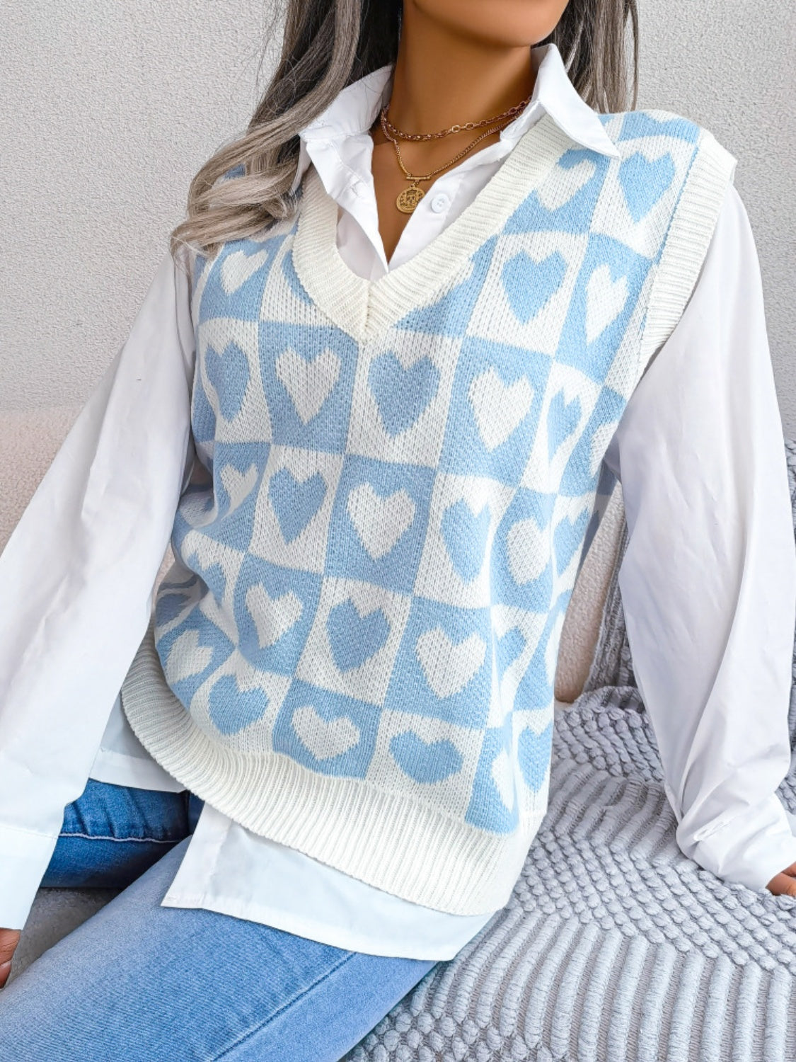 Heart V-Neck Sweater Vest - ClassiQ