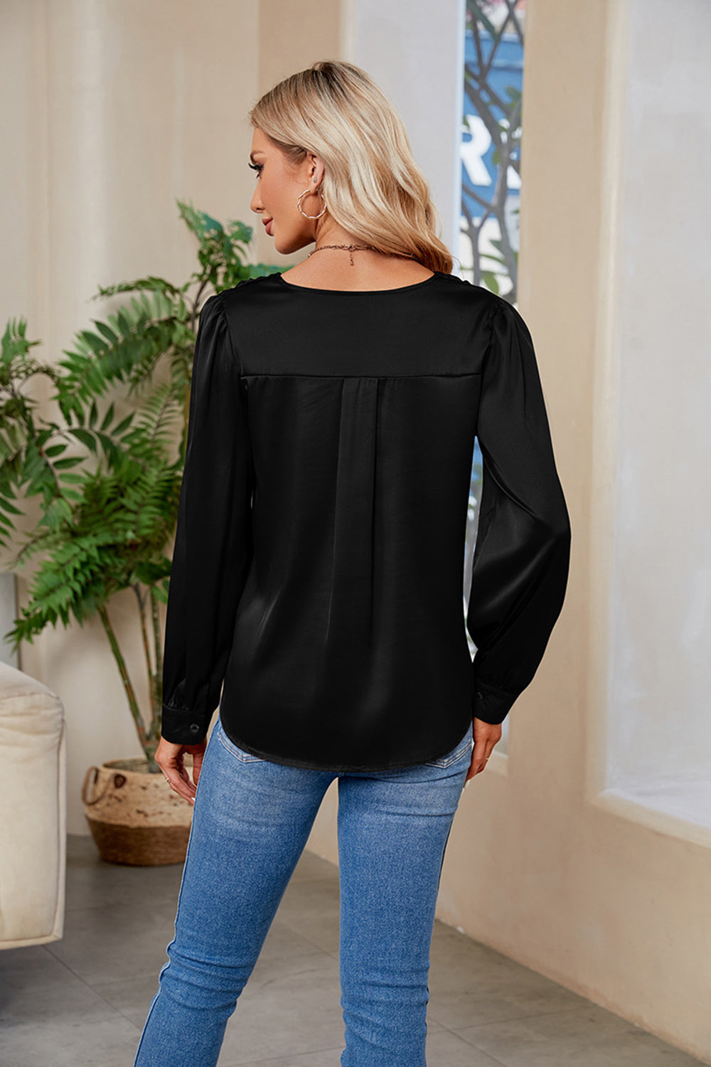 V-Neck Long Sleeve Top - Classique Collection