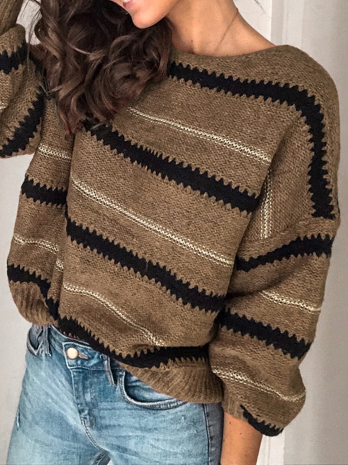 Contrast Striped Round Neck Long Sleeve Sweater - ClassiQ