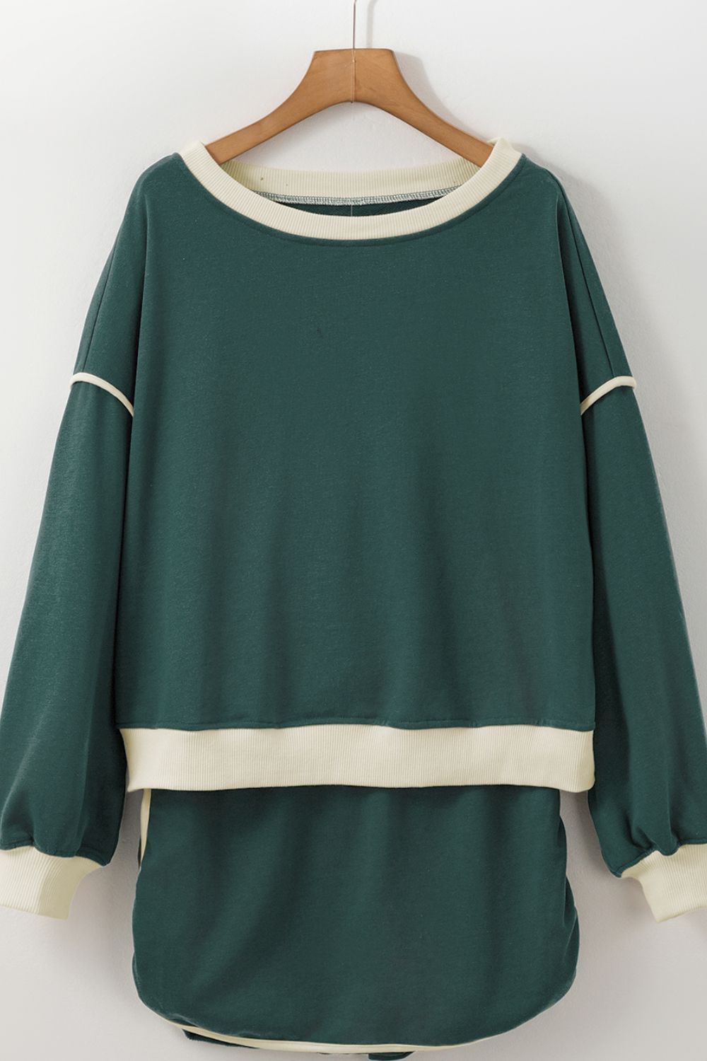 Contrast Trim Round Neck Top and Skort Set - ClassiQ