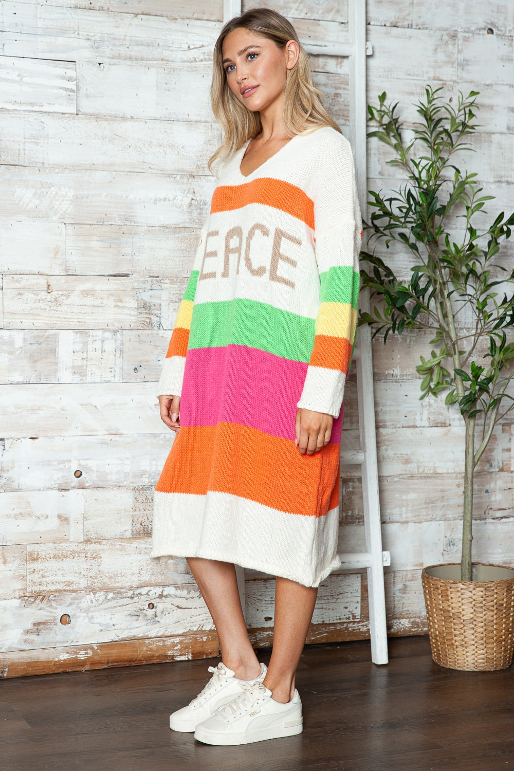 Color Block V-Neck Long Sleeve Sweater Dress - Classique Collection