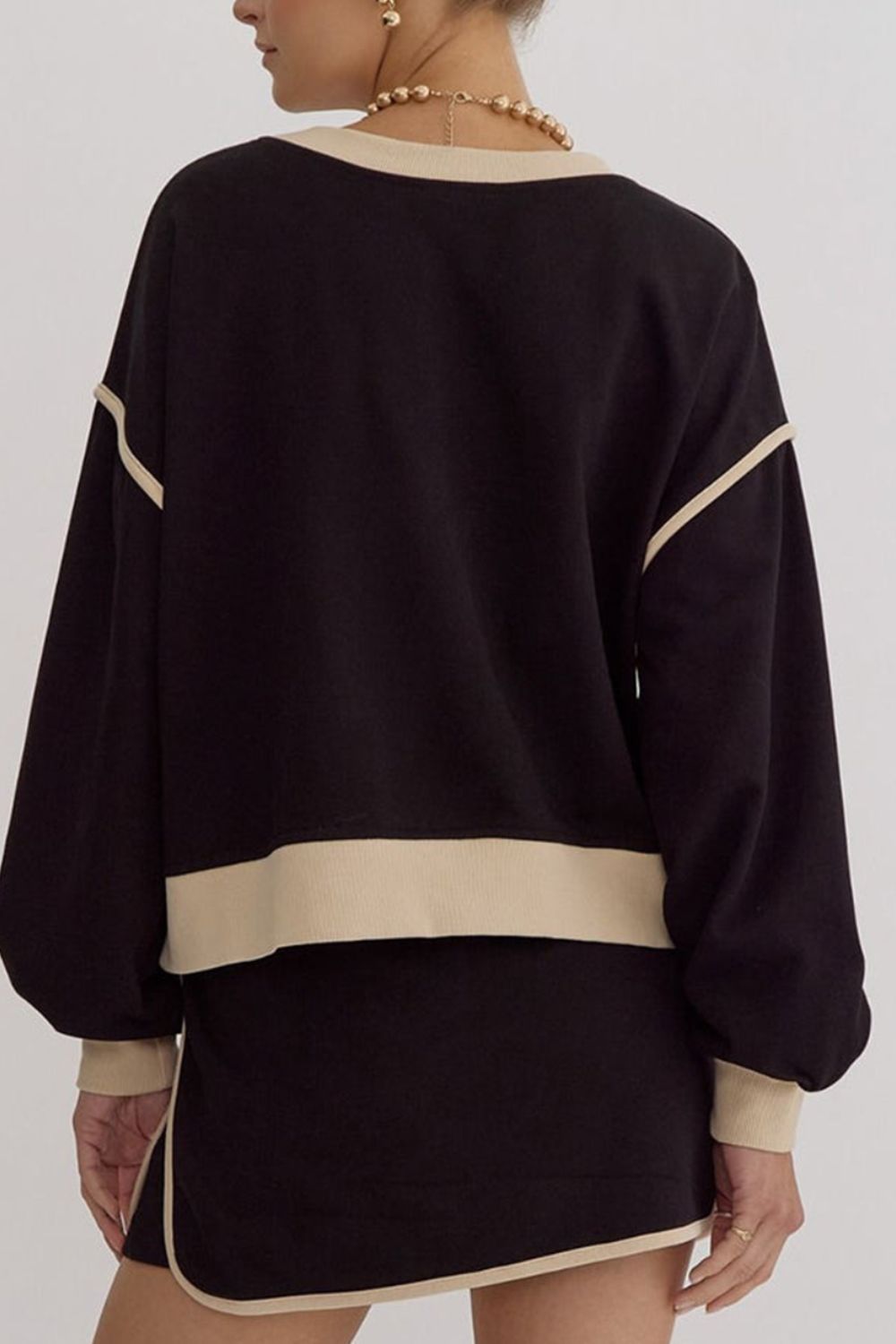 Contrast Trim Round Neck Top and Skort Set - ClassiQ