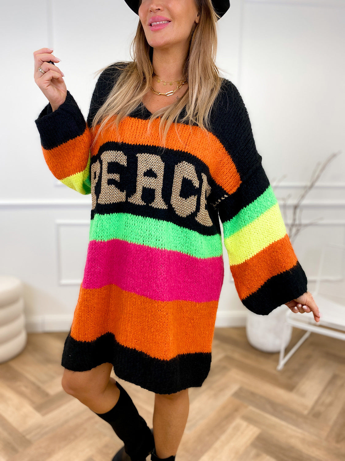 Color Block V-Neck Long Sleeve Sweater Dress - Classique Collection
