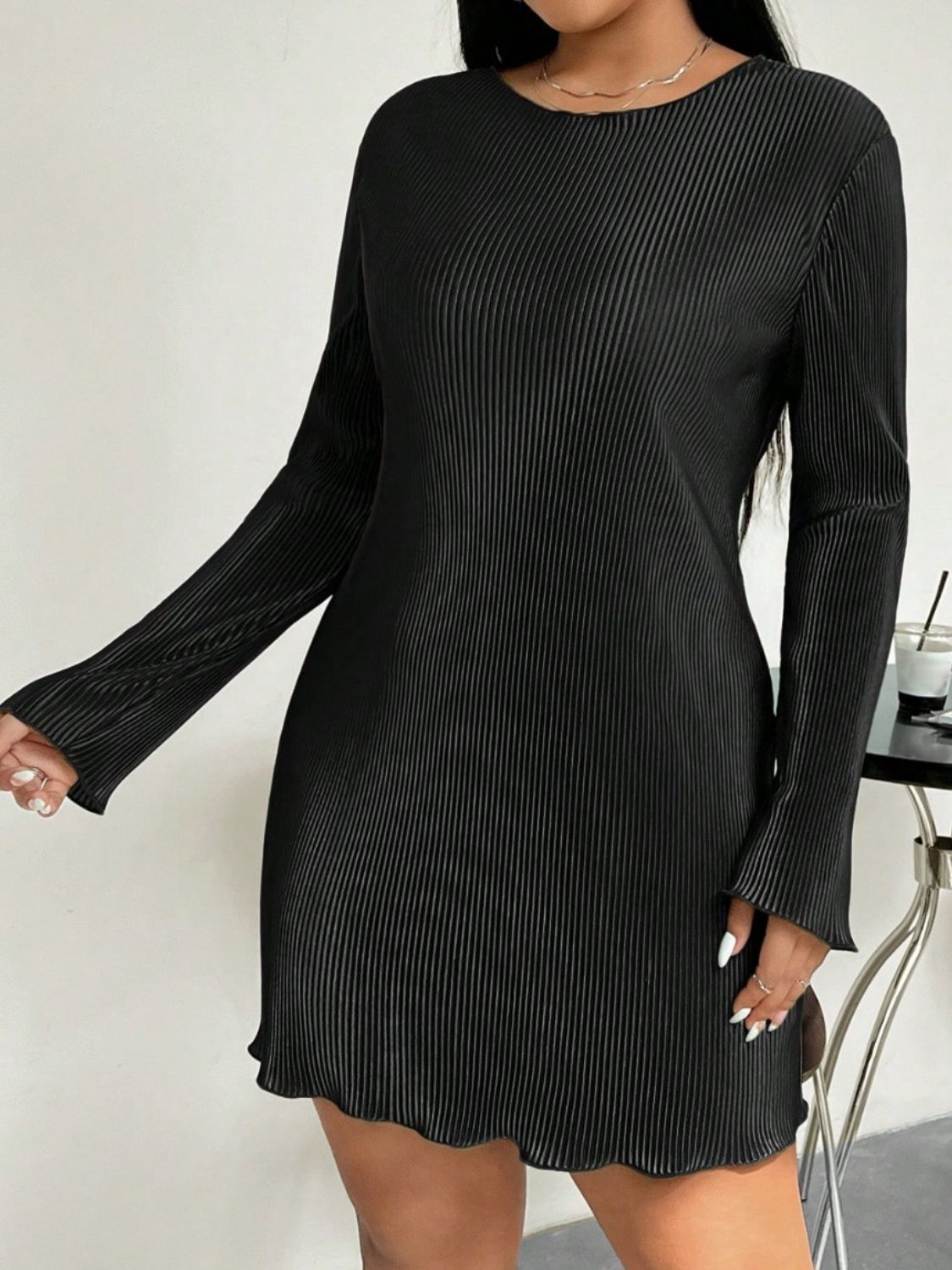 Honey Plus Size Lettuce Hem Round Neck Long Sleeve Dress - Classique Collection