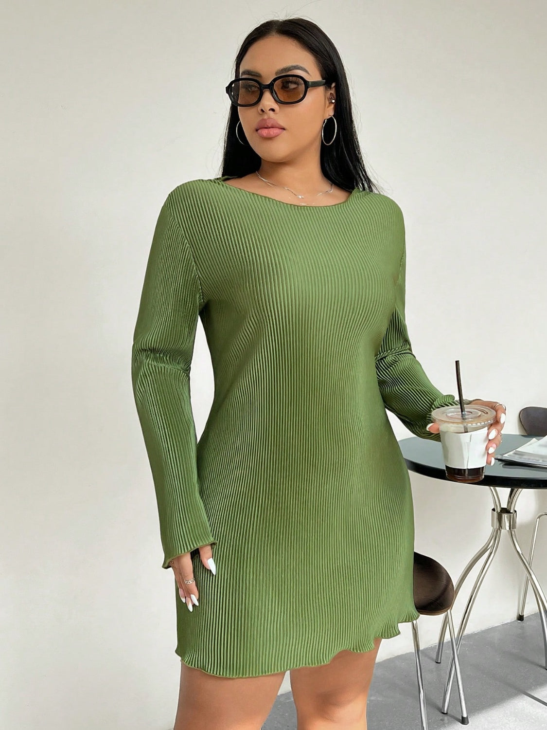 Honey Plus Size Lettuce Hem Round Neck Long Sleeve Dress - Classique Collection