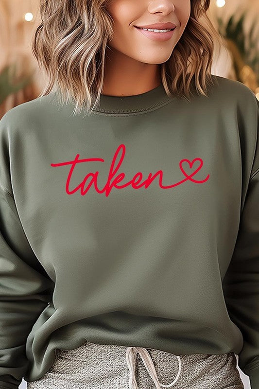 Taken Graphic Plus Sweatshirt - Classique Collection