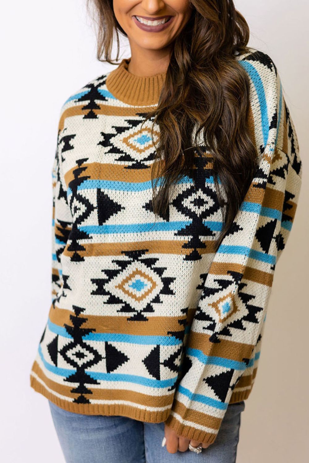Geometric Round Neck Long Sleeve Sweater - Classique Collection