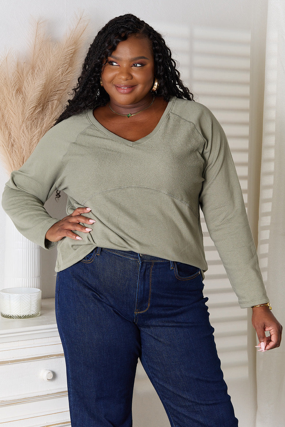 Culture Code  Full Size V-Neck Long Sleeve T-Shirt - Classique Collection