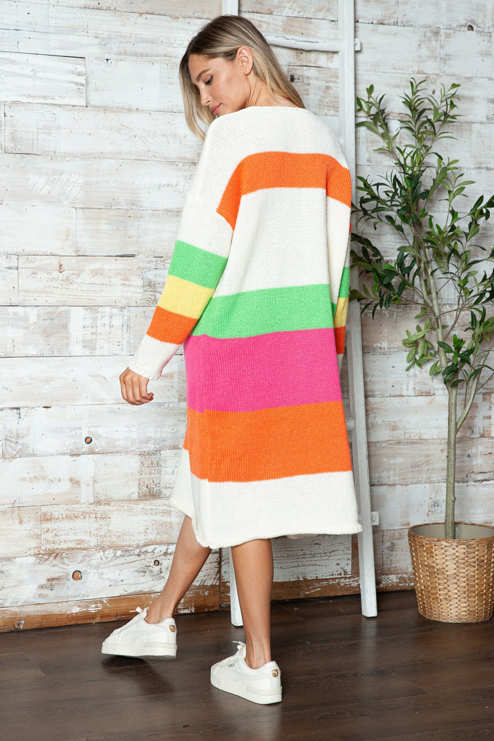 Color Block V-Neck Long Sleeve Sweater Dress - Classique Collection