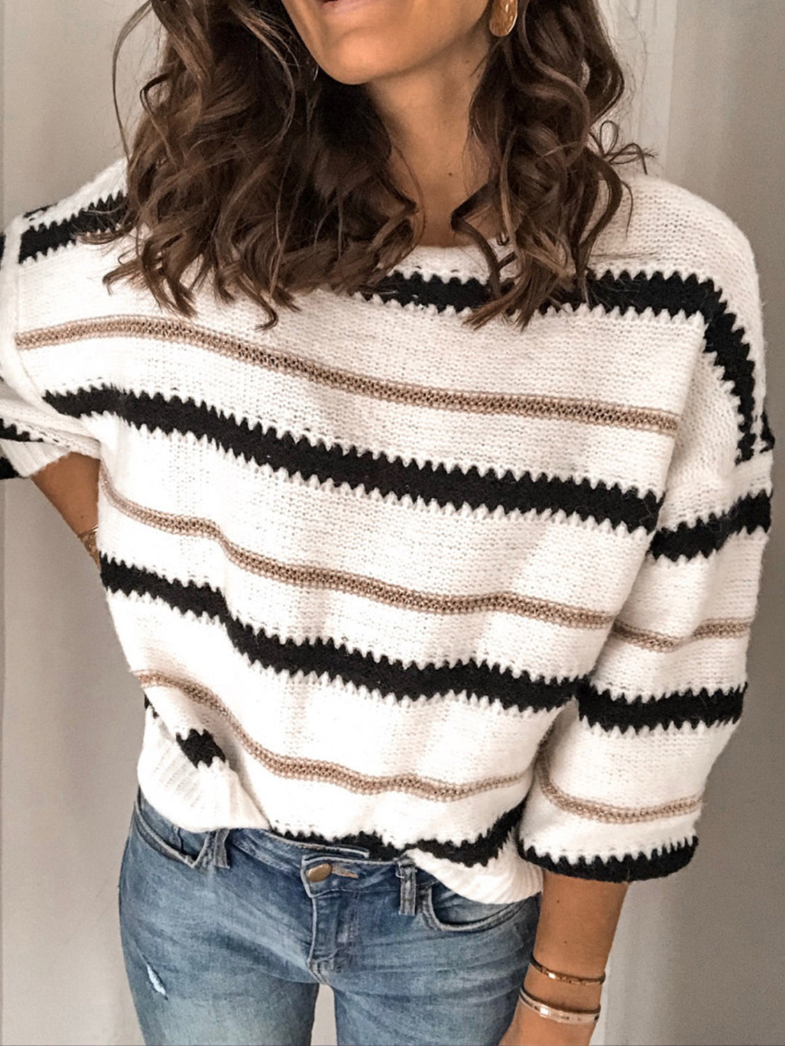 Contrast Striped Round Neck Long Sleeve Sweater - ClassiQ