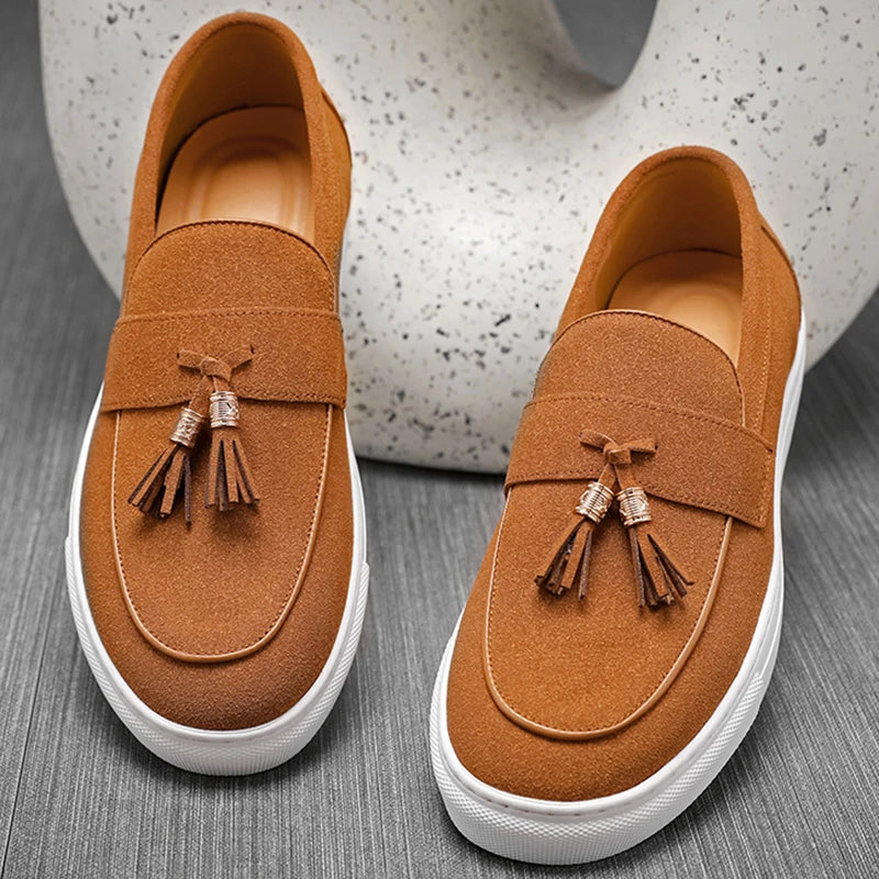 2026 New Men Slip On Black Brown Tassel Loafter Leisure Leather Shoes Male Comfortable Sneakers Tenis Masculino Zapatos Hombre